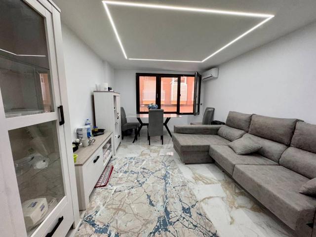 Piso en venta en Casco Antiguo - Santa Cruz - Ayuntamiento, l'Alacantí