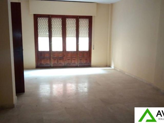 Local Comercial en venta en Mérida, Extremadura