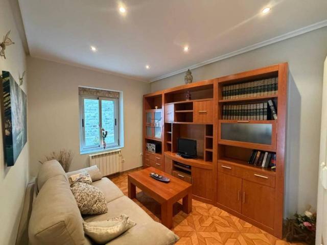 Piso en venta en Figareo, Mieres