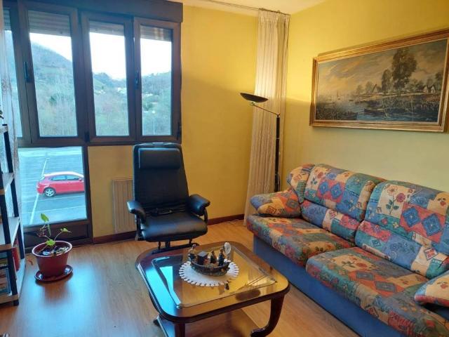 Piso en venta en Mieres, El Siirru (Uxo)