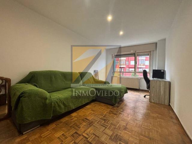 Piso en venta en Centro, Oviedo