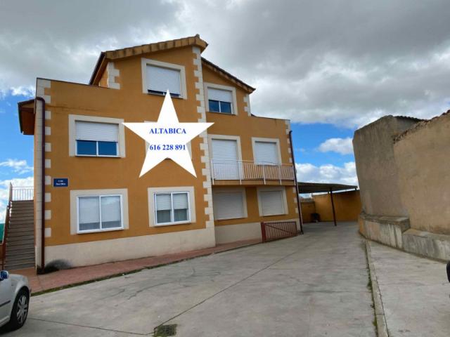 Piso en venta en Monfarracinos, Castilla y León