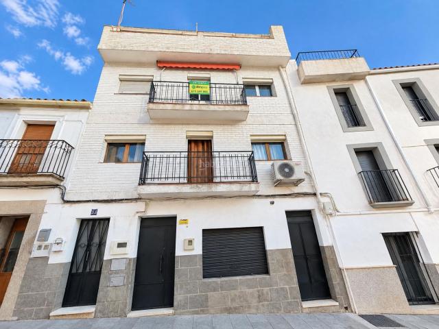 Piso en venta en Montánchez, Cáceres