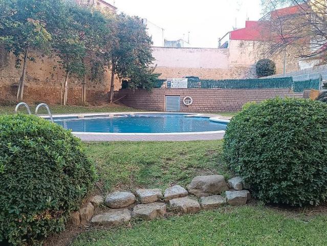 Piso en venta en Montbrió Del Camp