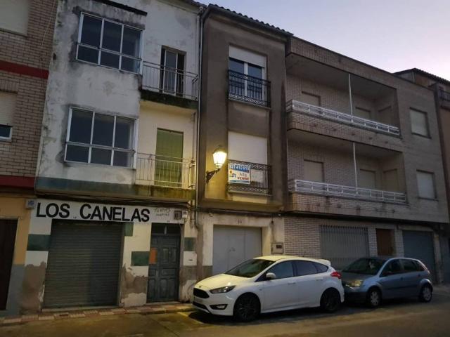 Piso en venta en Montehermoso, Extremadura