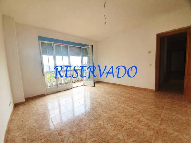 Piso en venta en Moraleja De Enmedio