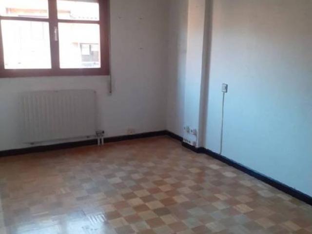 Piso en venta en Morcín, Asturias