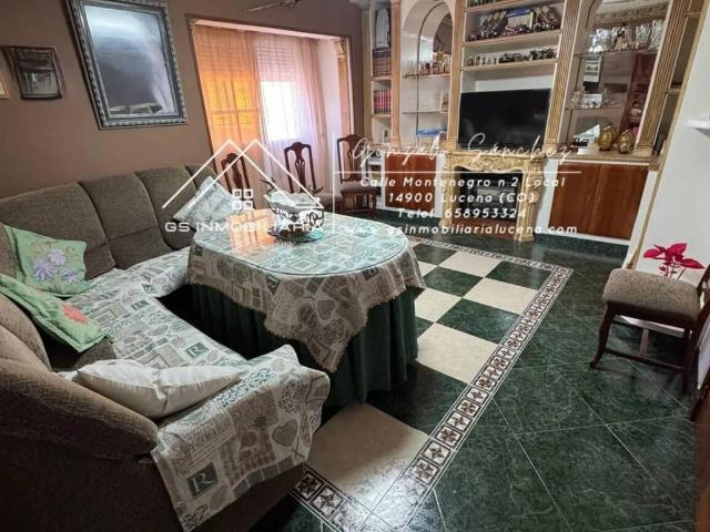 Piso en venta en Moriles