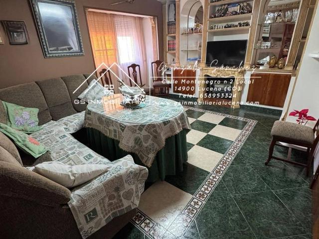 Piso en venta en Moriles, Andalucía