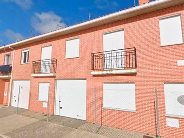 Piso en venta en Mucientes, Castilla y León