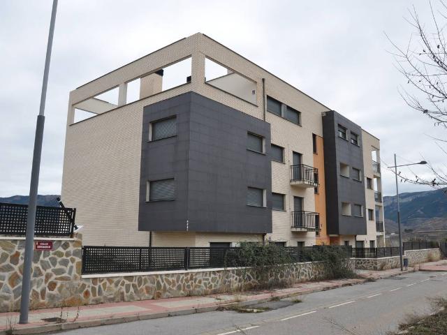 Piso en venta en Nalda, La Rioja