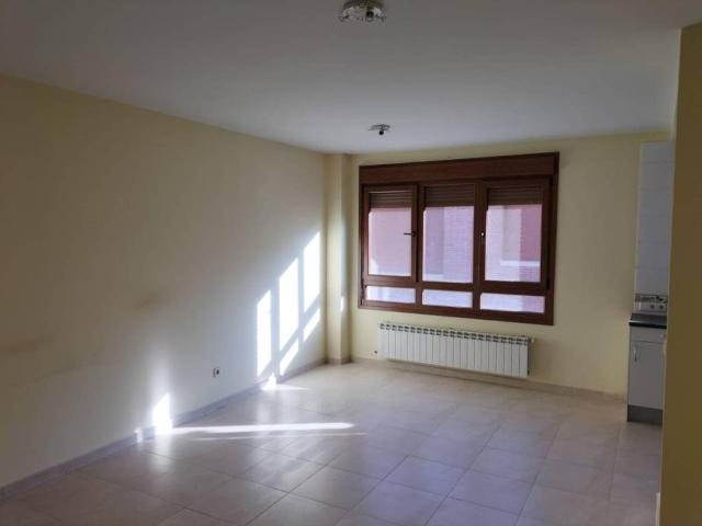 Piso en venta en Navalagamella, Madrid