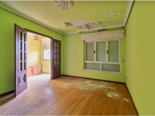 Piso en venta en Navia, Asturias