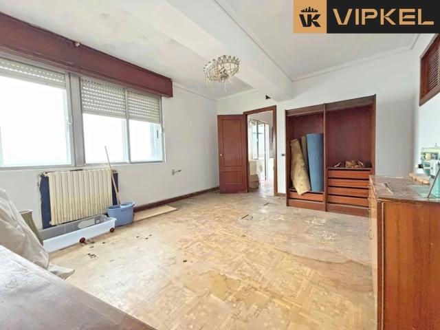Piso en venta en Santa María de Neda, Ferrol