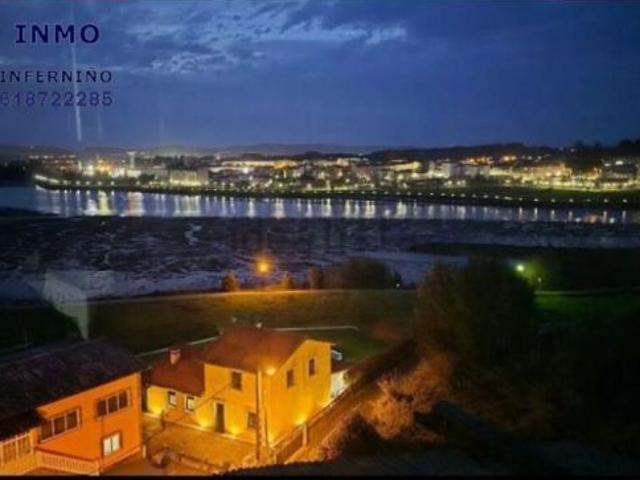 Piso en venta en Santa María de Neda, Ferrol