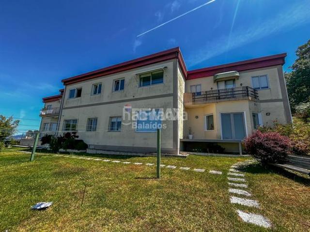 Piso en venta en A Angustia, Vigo