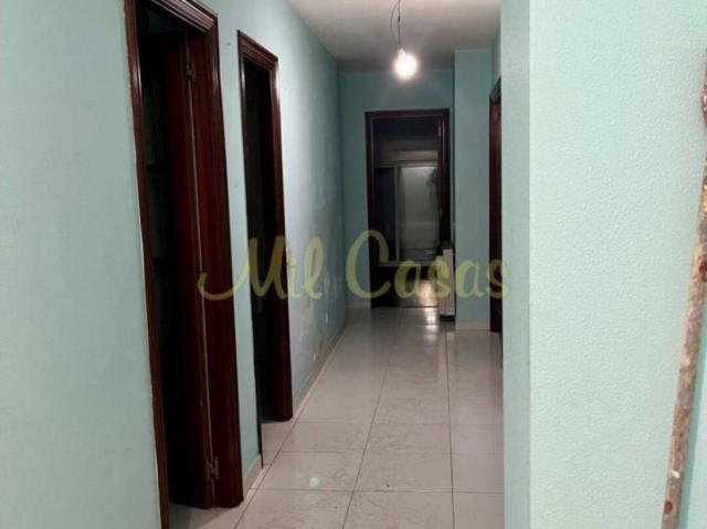 Piso en venta en Noia