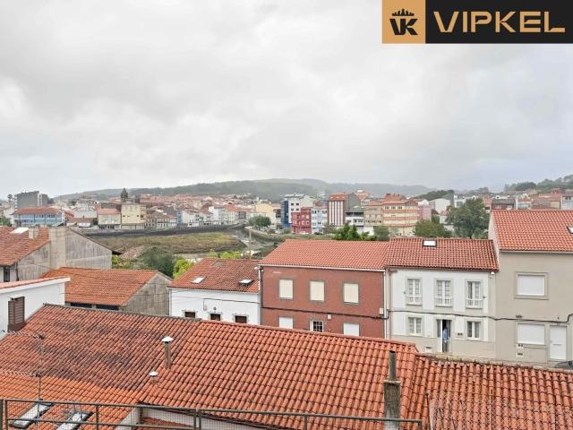 Piso en venta en Noia