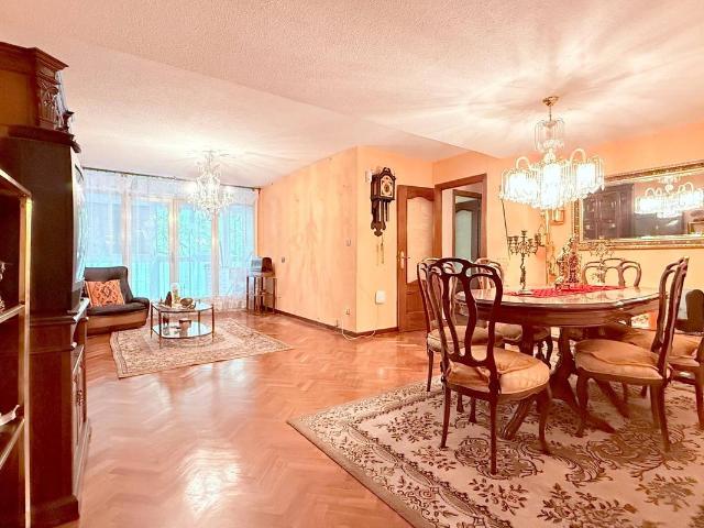 Piso en venta en Parque Vosa, Móstoles