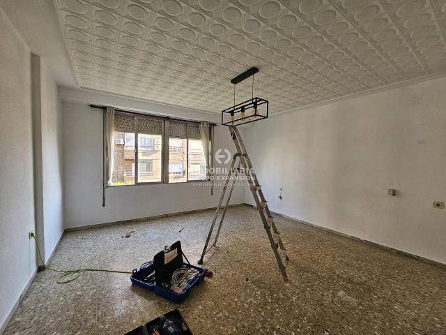 Piso en venta en La Cruz, el Vinalopó Mitjà / El Vinalopó Medio