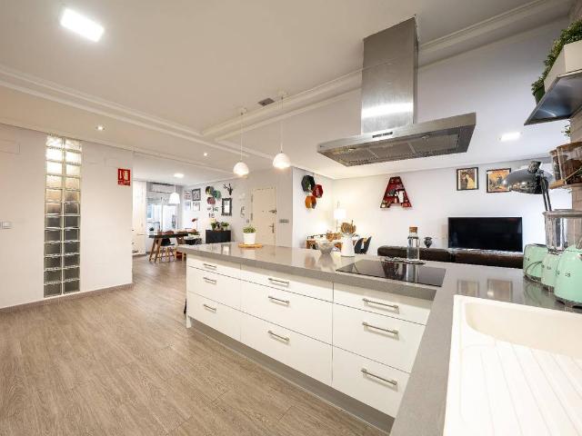 Piso en venta en La Cruz, el Vinalopó Mitjà / El Vinalopó Medio