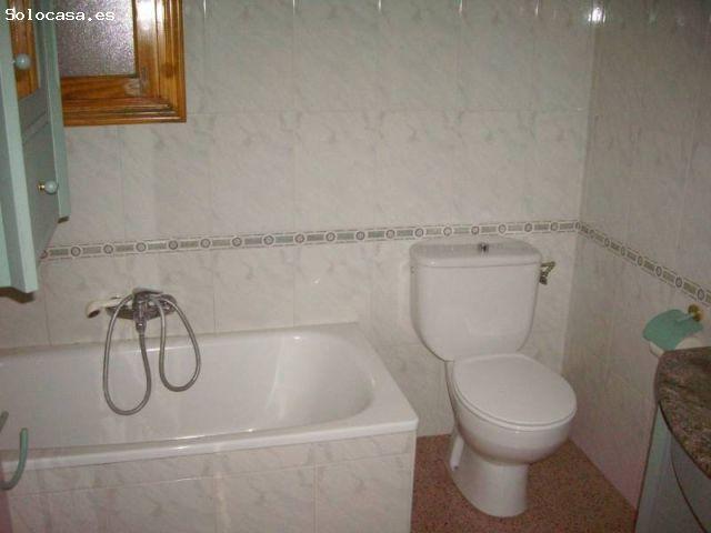 Piso en venta en La Cruz, el Vinalopó Mitjà / El Vinalopó Medio