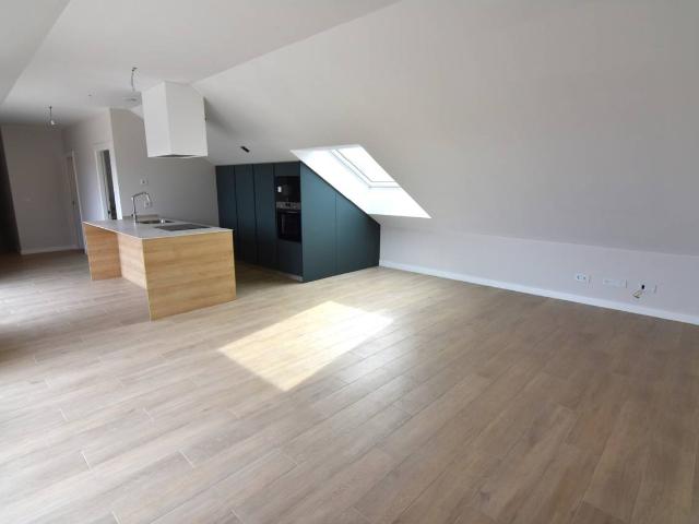Piso en venta en Oleiros, A Coruña