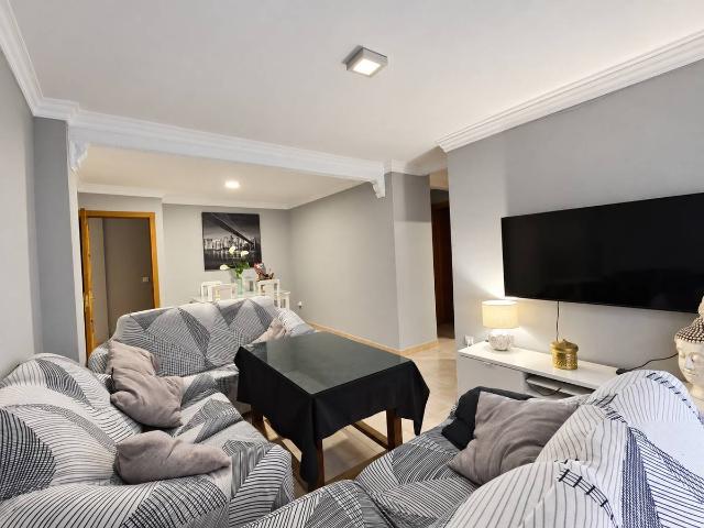 Piso en venta en Alcalá de Guadaíra, Sevilla