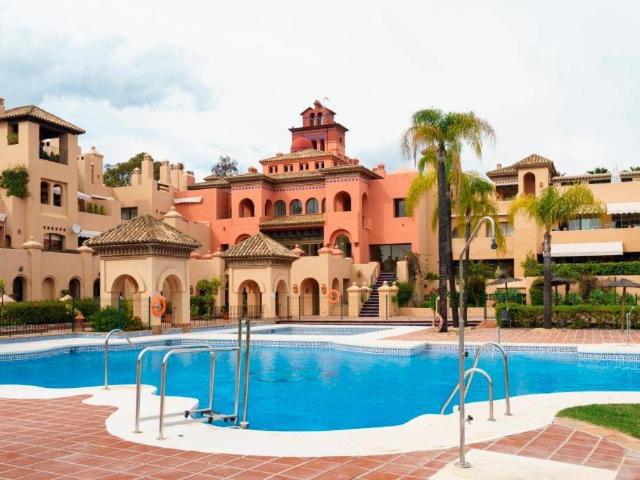 Piso en venta en Barriada Islas Canarias, Costa del Sol Occidental