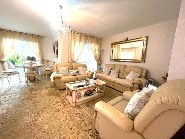 Piso en venta en Barriada Islas Canarias, Costa del Sol Occidental