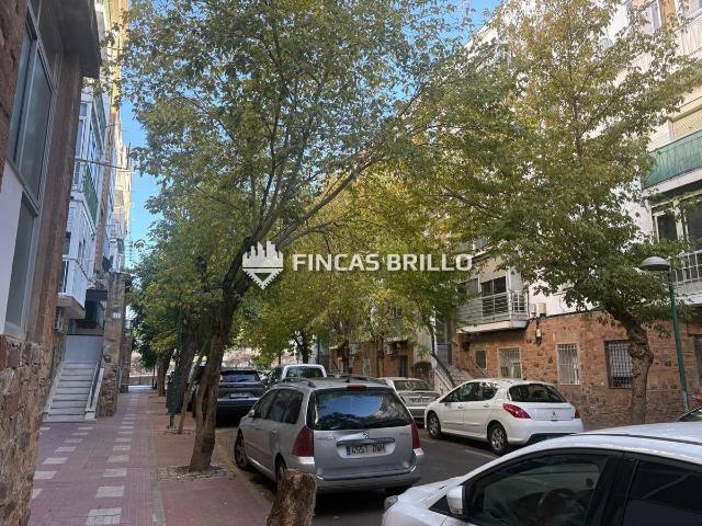 Piso en venta en Santiago, Cáceres