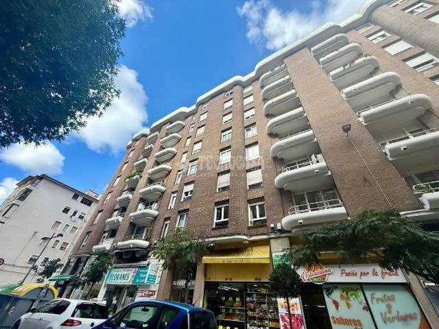 Piso en venta en Correos, Santander