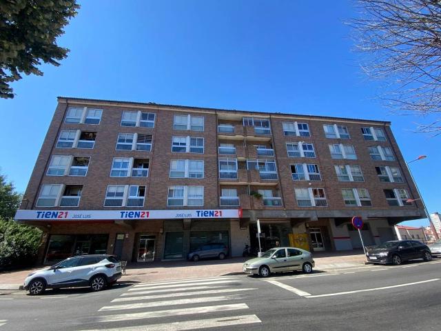 Piso en venta en O Carballiño