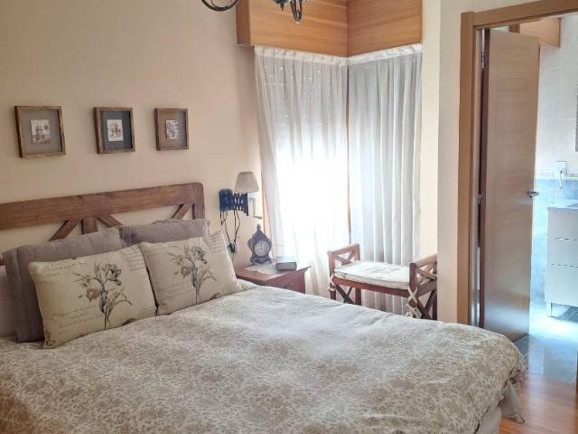 Piso en venta en Ames, Santiago