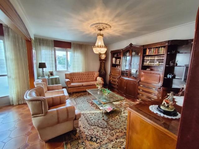 Piso en venta en O Pino, Arzúa