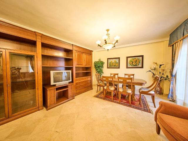 Piso en venta en Ogíjares, Granada