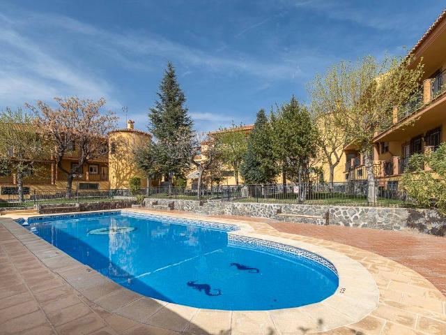 Piso en venta en Ogíjares, Granada