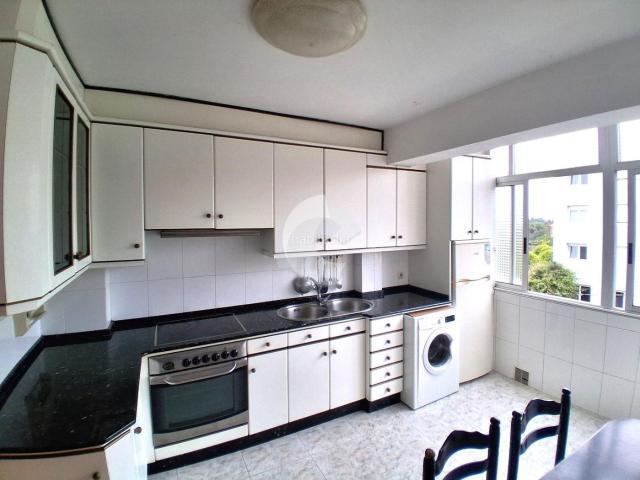 Piso en venta en Oleiros, A Coruña