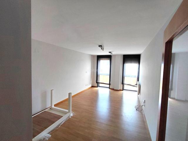 Piso en venta en Oleiros, A Coruña