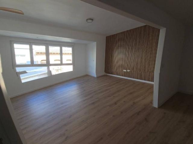 Piso en venta en Oliva