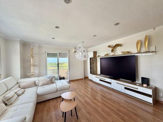 Piso en venta en Oliva, València / Valencia