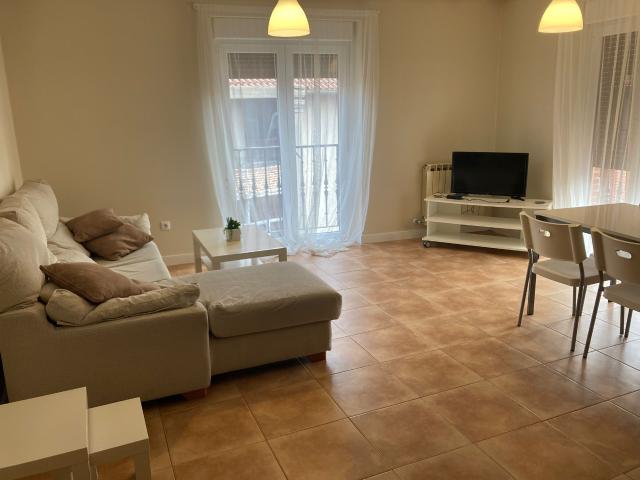 Piso en venta en Olmedo, Urbanización El Caballero