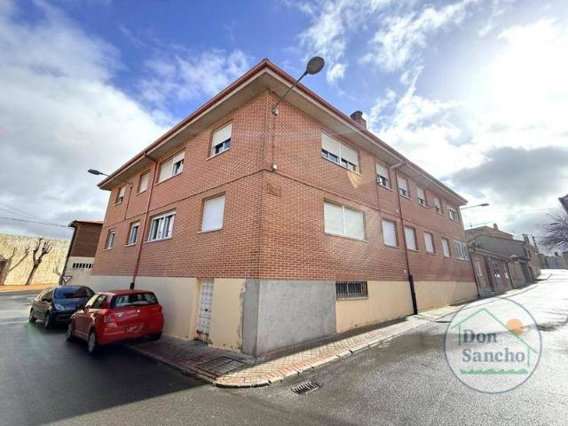 Piso en venta en Olmedo De Camaces, Castilla y León