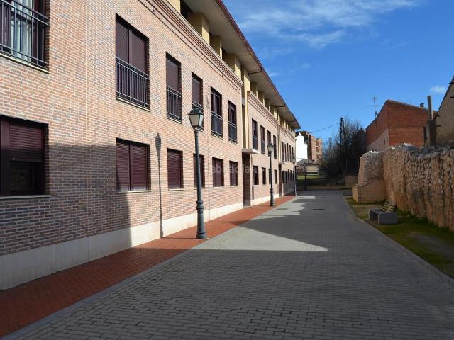 Piso en venta en Olmedo, Urbanización El Caballero