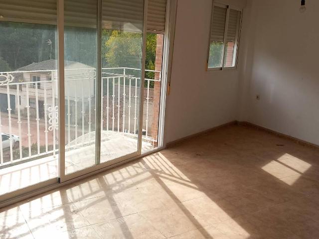 Piso en venta en Olocau, València / Valencia