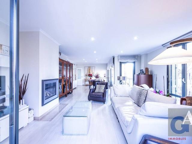 Piso en venta en Olot, Malagrida