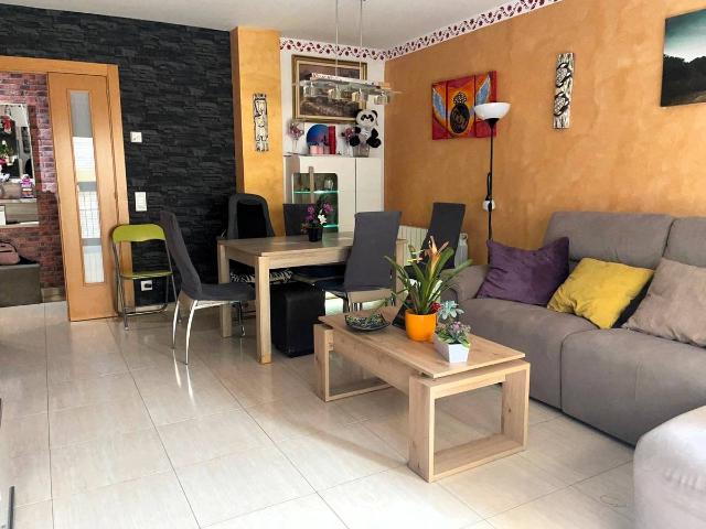 Piso en venta en Olot, Malagrida