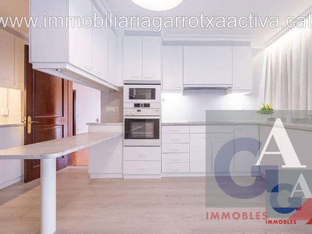 Piso en venta en Olot, Malagrida