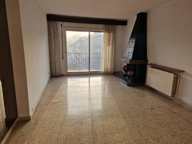Piso en venta en Olot, Girona