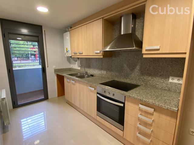 Piso en venta en Olot, Desemparats